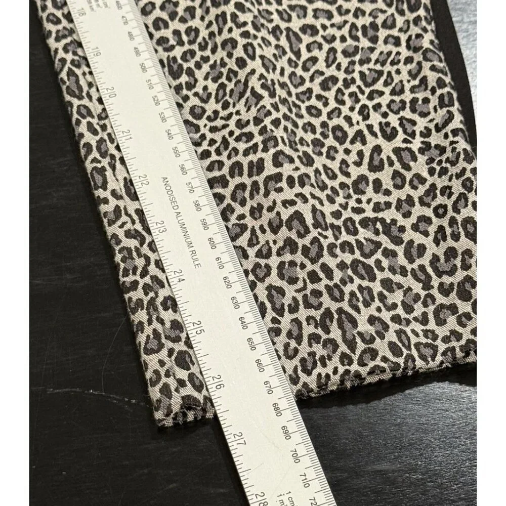 RACHEL ROY Gray Cheetah Animal Print Textured Cropped Agatha Pants Women's Sz 8 - Picture 12 of 12